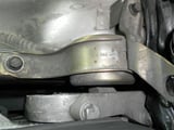 Engine mounting right upper