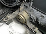 Engine mounting right upper