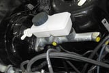 Master brake cylinder for vehicles without ABS