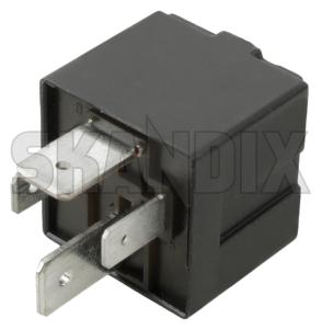 Relay Tow coupling steady plus Operating relay 30765045 (1006295) - Volvo S60 (-2009), V70 P26 (2001-2007), XC70 (2001-2007), XC90 (-2014) - relais relay tow coupling steady plus operating relay Own-label coupling operating plus relay steady tow
