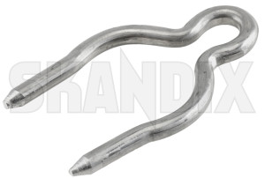 Clip, Heat exchanger Heating pipe 30767252 (1014537) - Volvo S60 (-2009), S80 (-2006), V70 P26 (2001-2007), XC70 (2001-2007), XC90 (-2014) - clip heat exchanger heating pipe skandix SKANDIX heating pipe
