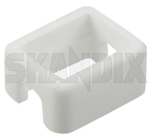 Clip Bowden cable Heatingregulation Retainer 3522622 (1030267) - Volvo 700, 900 - clip bowden cable heatingregulation retainer staple clips skandix SKANDIX air bowden cable conditioner dolly for heatingregulation material plastic retainer synthetic vehicles without yellow