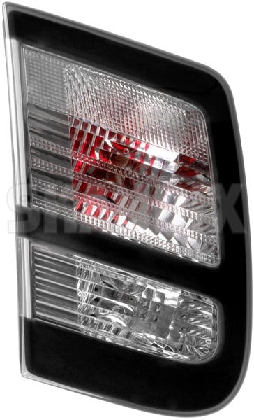 Rückleuchte innen links mit Nebelschlusslicht 12770157 (1038219) - Saab 9-3 (2003-) - Keywords: 93 93 9 3 blende gehaeuse heckleuchtengehaeuse heckleuchtenmittelteil leuchten limousine rueckleuchte innen links mit nebelschlusslicht rueckleuchtengehaeuse ruecklichtgehaeuse schlussleuchtengehaeuse schlusslichtgehaeuse sedan stufenheck Hausmarke dichtung fassung gluehbirne gluehlampe heckleuchtenlampentraeger innen innerer lampenfassung lampentraeger leuchtemtraeger leuchtmittel linker links mit nebelschlussleuchte nebelschlusslicht reflectoren reflektoren rueckleuchtenlampentraeger rueckleuchtentraeger ruecklichtlampentraeger ruecklichttraeger schlussleuchte schlussleuchtenlampentraeger schlussleuchtentraeger schlusslicht schlusslichttraeger