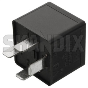 Relay 30765043 (1051020) - Volvo C30, C70 (2006-), S40, V50 (2004-), S60 (-2009), V40 (2013-), V40 CC, V70 P26, XC70 (2001-2007), XC60 (-2017), XC90 (-2014) - relais relay Own-label 4 4terminal central central  compartment electrical engine r10 r13 r14 r8 st3 terminal