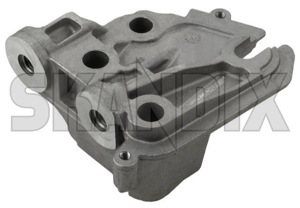 Bracket, Engine mounting front right 30757501 (1054773) - Volvo C30, C70 (2006-), S40, V50 (2004-), S80 (2007-), V70 (2008-) - bracket engine mounting front right Genuine front right