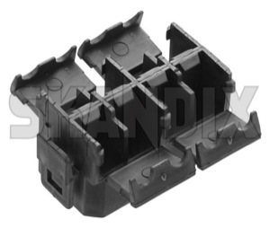Plug housing for Engine wire harness 967808 (1055141) - Volvo 200 - plug housing for engine wire harness Genuine engine firewall for harness wire