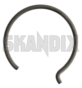 Snap ring, Piston pin 9135439 (1058072) - Volvo 850, 900, C70 (-2005), S40, V40 (-2004), S60 (-2009), S70, V70 (-2000), S80 (-2006), S90, V90 (-1998), V70 P26 (2001-2007), V70 XC (-2000) - bolts gudgeon keepers lockrings pins snap ring piston pin wrists Genuine 