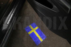 Einstiegsleuchte Schwedische Flagge Satz bestehend aus 1 Paar  (1090771) - Volvo S60, V60, S60 CC, V60 CC (2011-2018), S60, V60, V60 CC (2019-), S80 (2007-), V40 (2013-), V40 CC, V70, XC70 (2008-), XC60 (2018-), XC60 (-2017) - cc cross country einstiegbeleuchtung einstieglampen einstiegleuchten einstieglichter einstiegsbeleuchtung einstiegslampen einstiegsleuchte schwedische flagge satz bestehend aus 1 paar einstiegsleuchten einstiegslichter estate gelaendewagen kombi lampen leuchten lichter limousine s80 s80ii s80l sedan stufenheck suv tuerbeleuchtung tuerlampen tuerleuchten tuerlichter v40 v70 v70iii v70xc wagon xc xc60 xc70 Hausmarke 1 aus banner bestehend einstiegsleuchten fahnen fahrzeuge flagge flaggen fuer led leuchtdiode mit paar satz schwedenfahne schwedenflagge schwedische set sverige